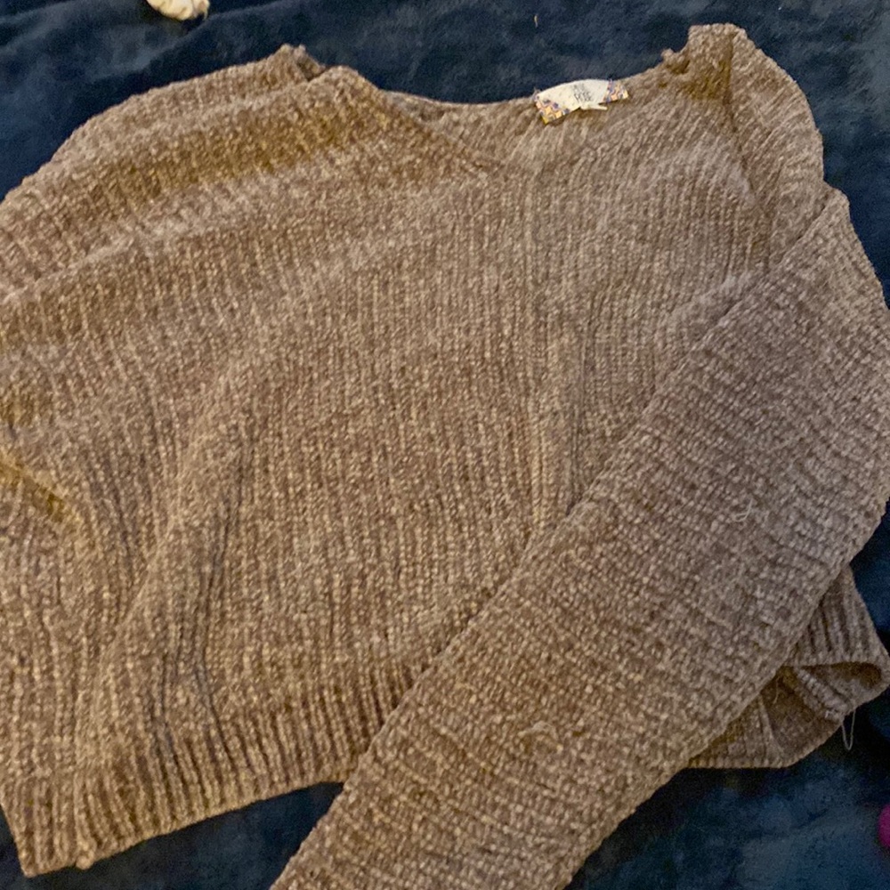 Cream sweater size large from pink rose